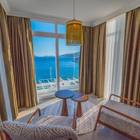 Beachfront White Wıth Private Swimming Pool Villa *