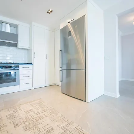 Beachfront White With Private Swimming Pool Βίλα *