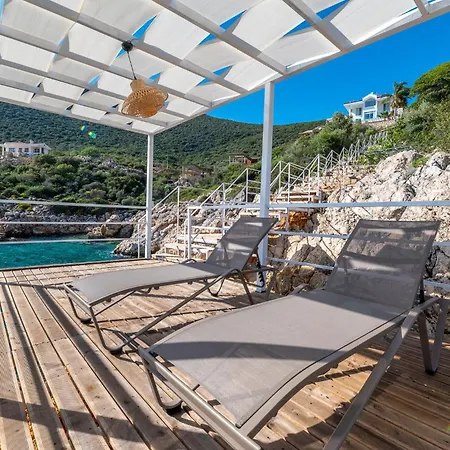 Beachfront White Wıth Private Swimming Pool Villa Kalkan