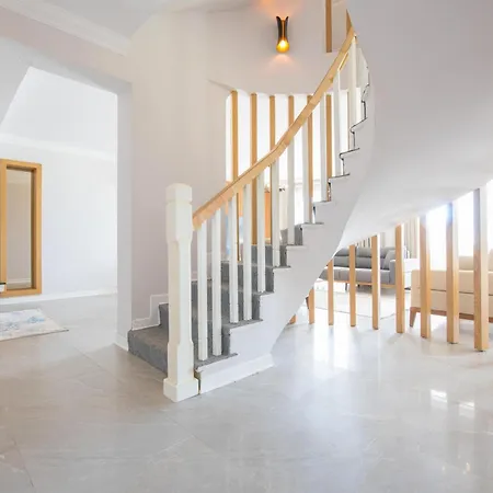 Beachfront White With Private Swimming Pool Kalkan