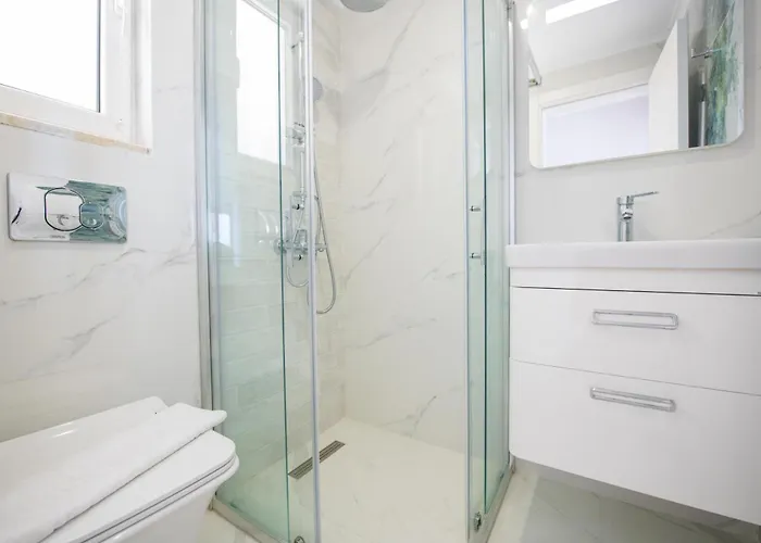 Villa Beachfront White Wıth Private Swimming Pool