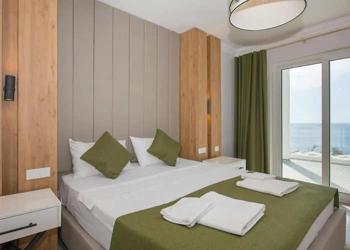 Beachfront White Wıth Private Swimming Pool Kalkan