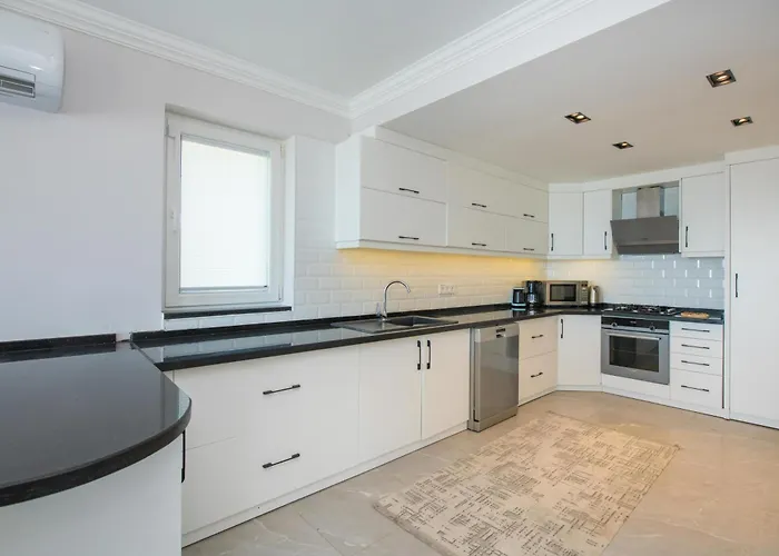 Villa Beachfront White Wıth Private Swimming Pool *