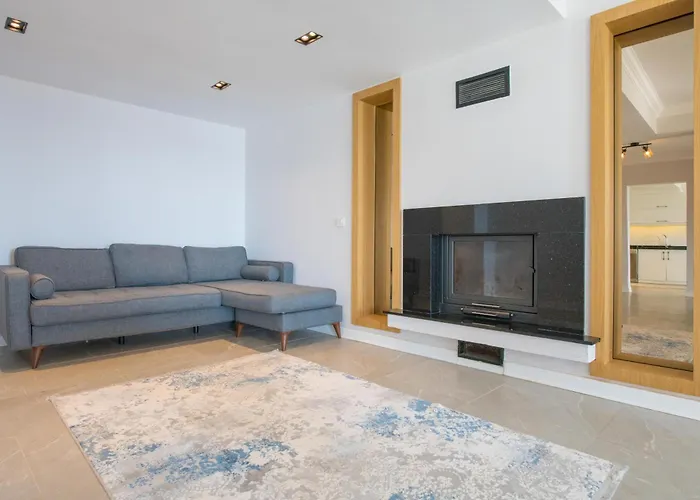 Beachfront White Wıth Private Swimming Pool