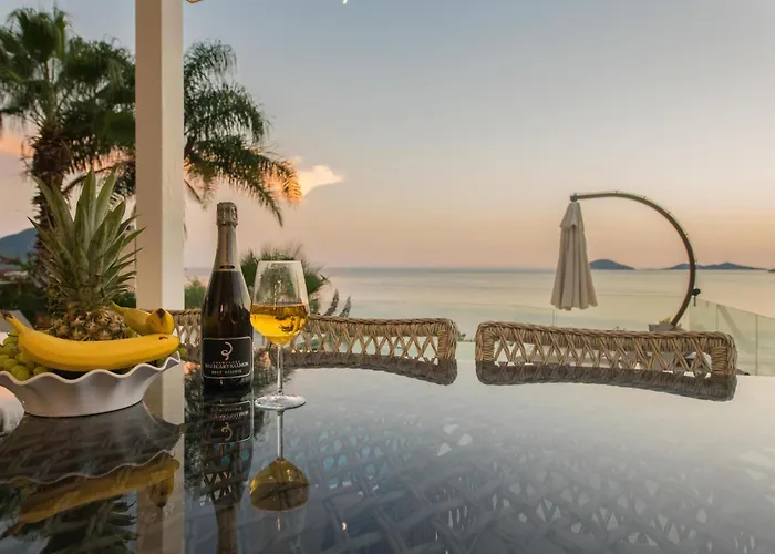 Beachfront White Wıth Private Swimming Pool * Kalkan