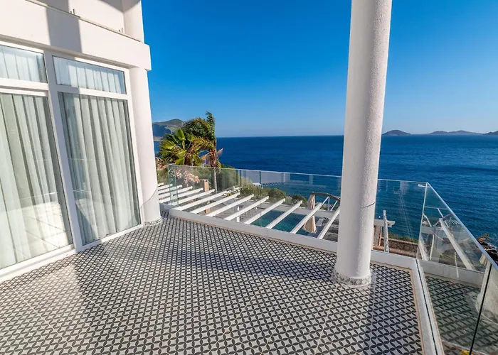 Villa Beachfront White Wıth Private Swimming Pool Kalkan