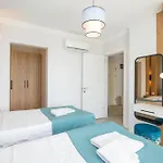 ヴィラ Beachfront White With Private Swimming Pool カルカン