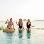 ヴィラ Beachfront White With Private Swimming Pool