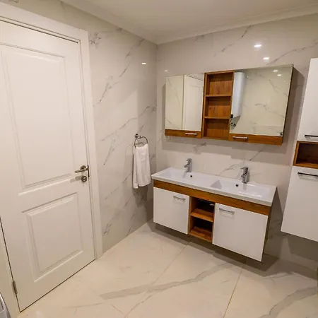 빌라 Beachfront White With Private Swimming Pool